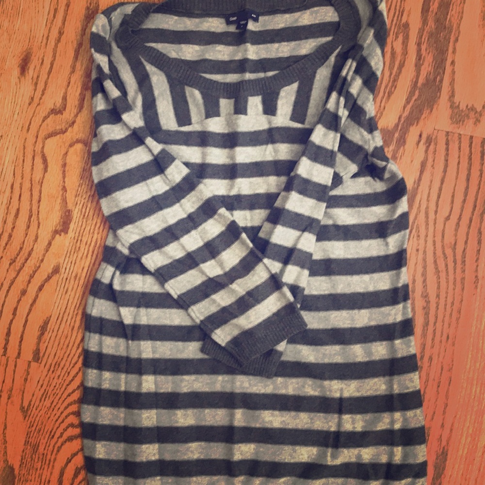 Gap Sweater